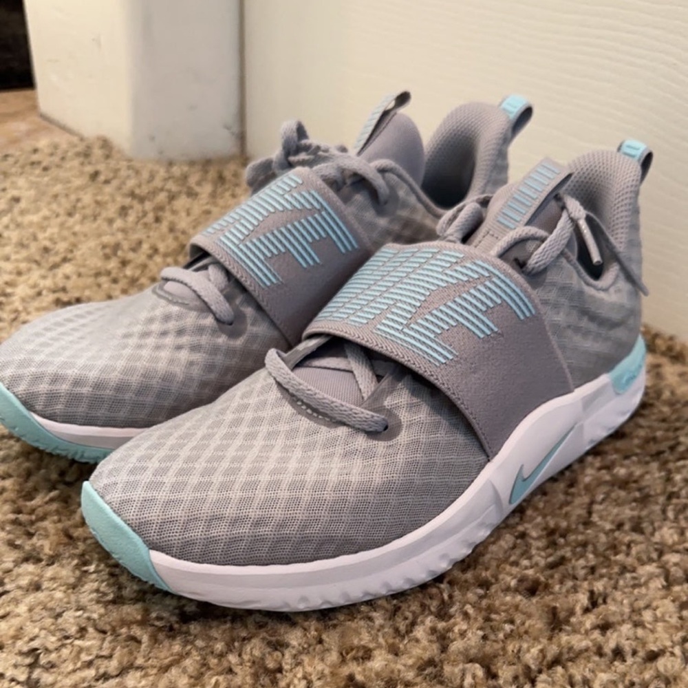 Nike In Season Tr 9 shoes.